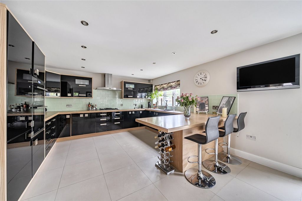 Property photo 2 of 15 Picture 2