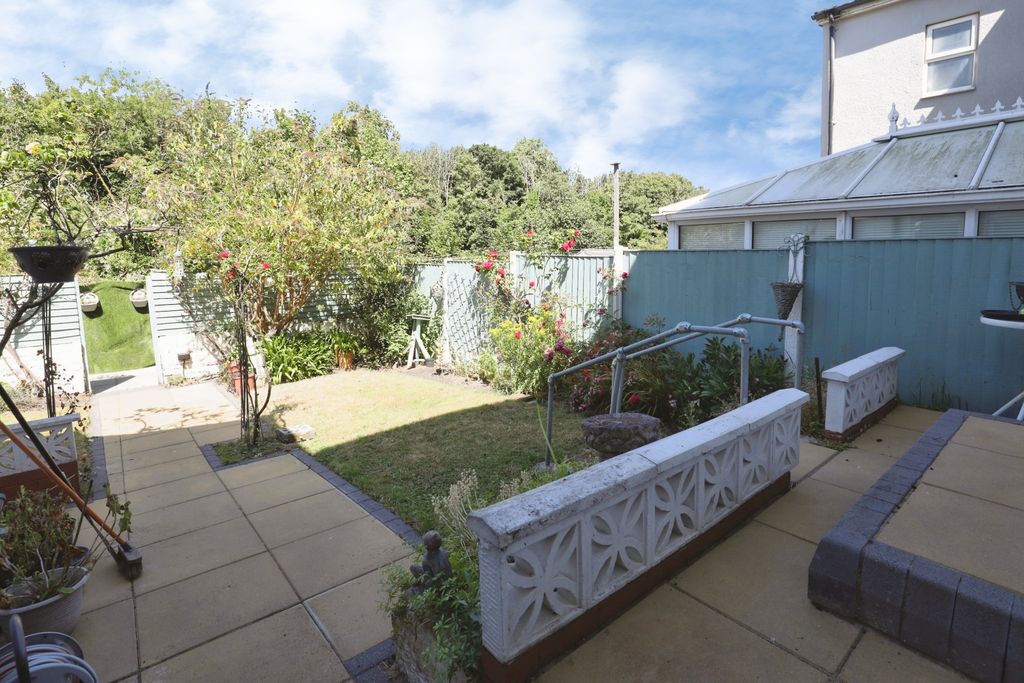 Property photo 2 of 11 Rear Garden