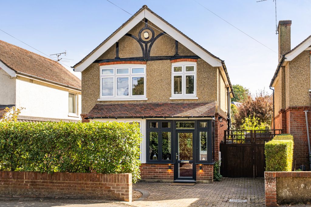 Property photo 1 of 18