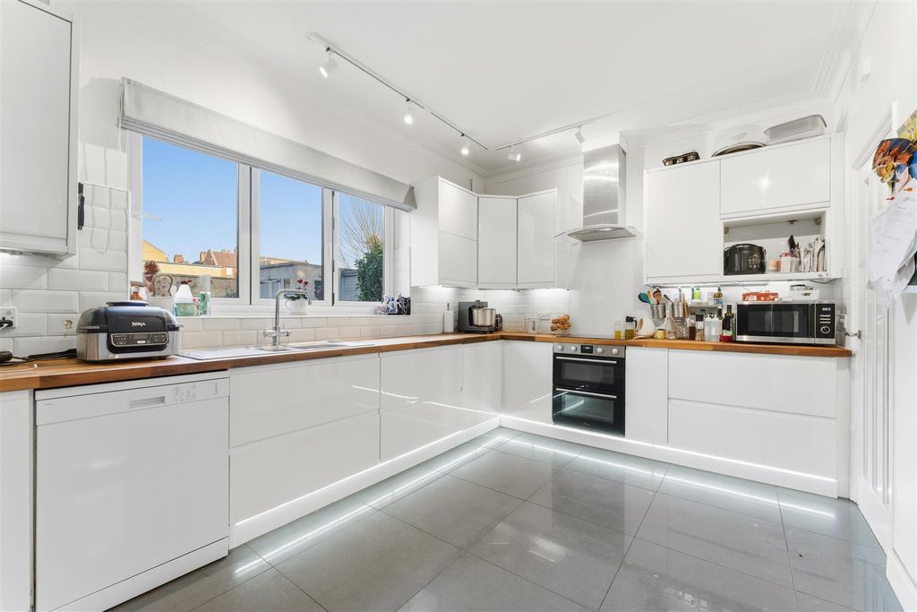 Property photo 2 of 26 Dsc08395.Jpg