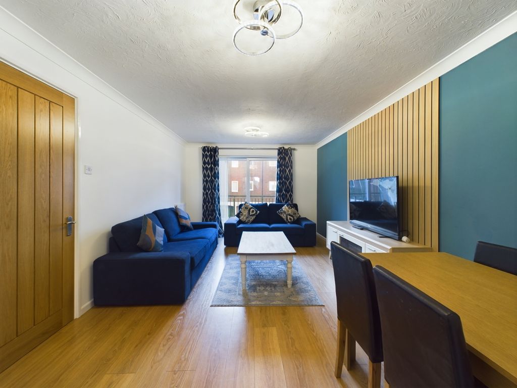 Property photo 1 of 16 Cam01791G0-Pr0136-Still003