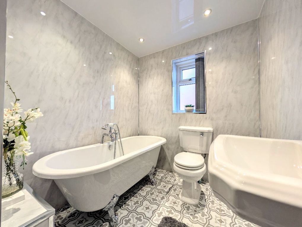 Property photo 3 of 26