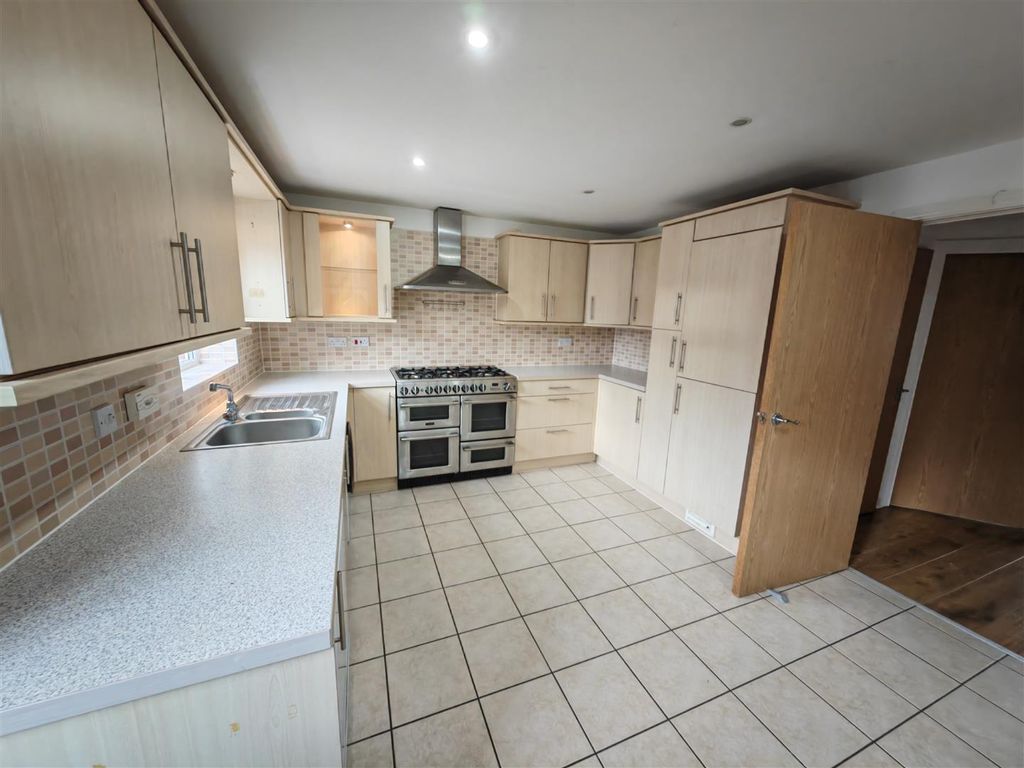 Property photo 3 of 12 Img_20260216_114157.Jpg