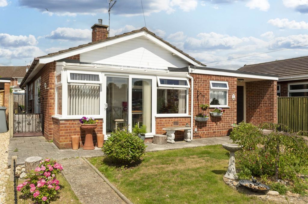 Property photo 1 of 12