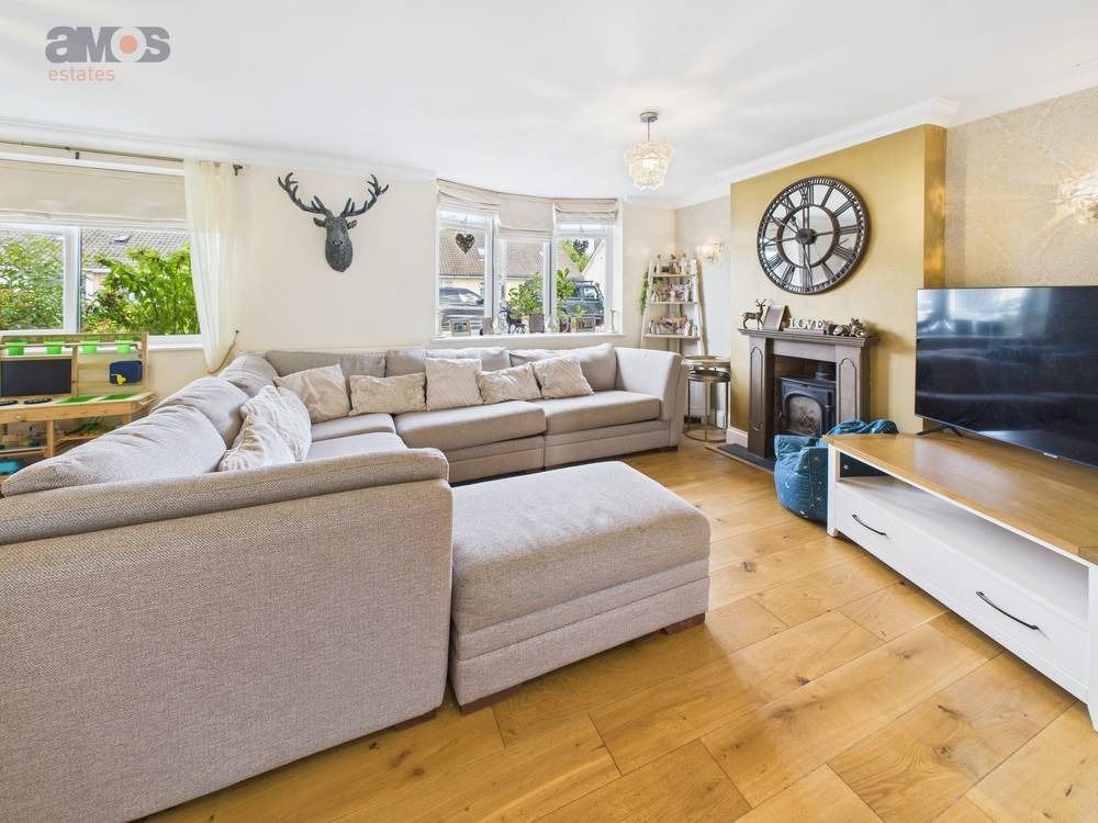 Property photo 3 of 17 4374073