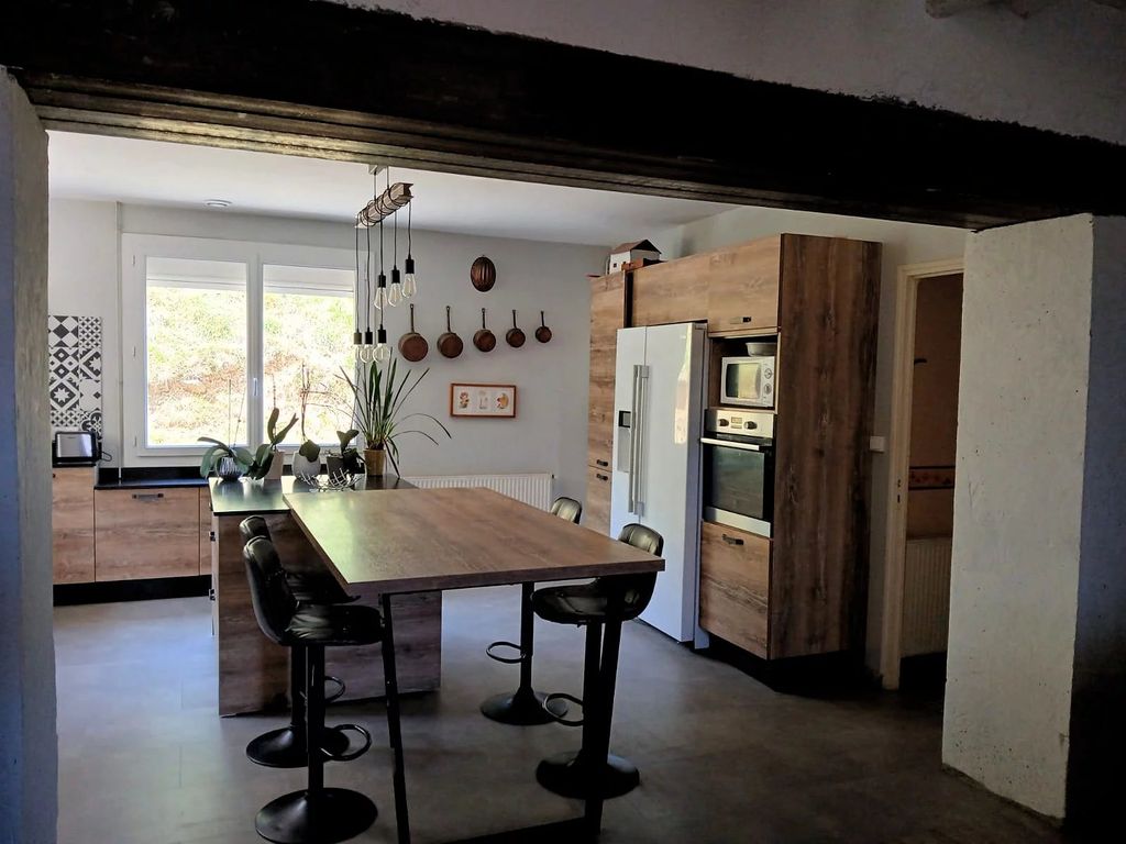 Property photo 3 of 37 94E5d2845Ad4d4Adbbce29Ddcf1d93B8_8F86848Ca7_1600-Big