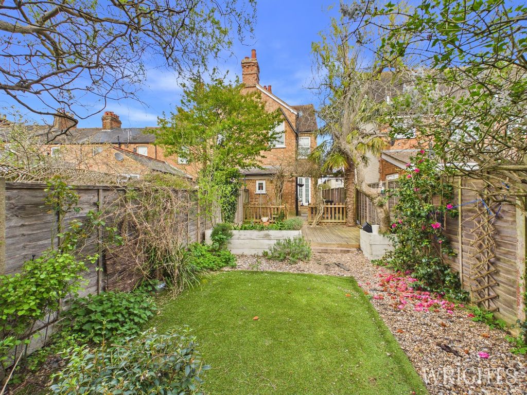 Property photo 1 of 24