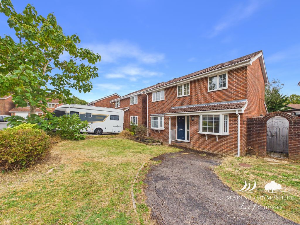 Property photo 1 of 25 Cam03915G0-Pr0075-Still003