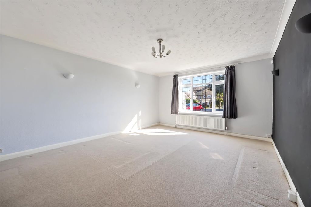 Property photo 3 of 42 Grange Park, 14-026.Jpg