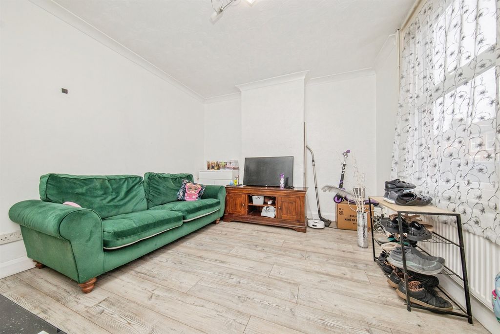 Property photo 2 of 15
