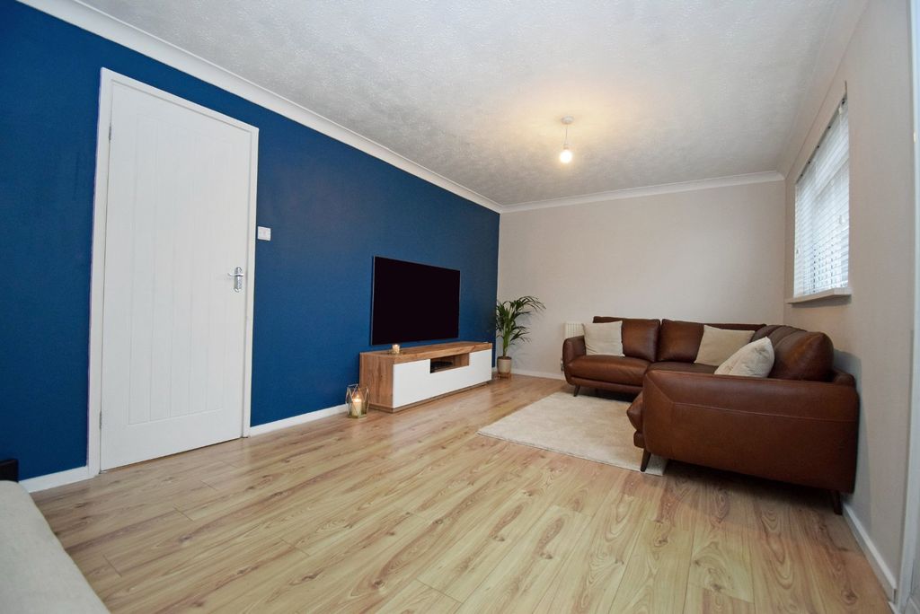 Property photo 3 of 12 Living Room