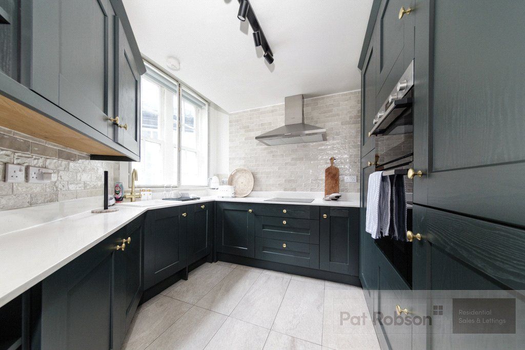 Property photo 3 of 18 Picture 3