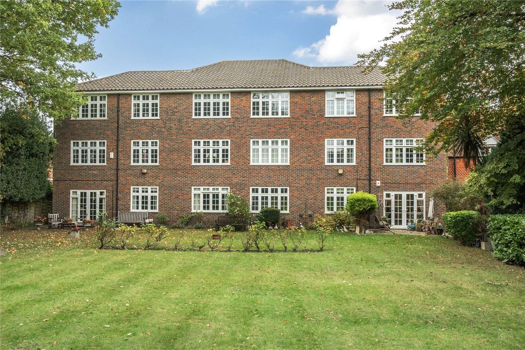 Property photo 1 of 26 Picture No. 04