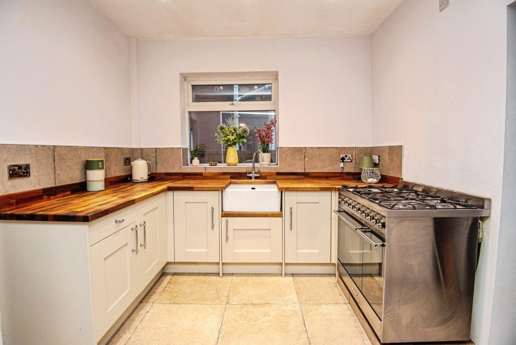 Property photo 3 of 36