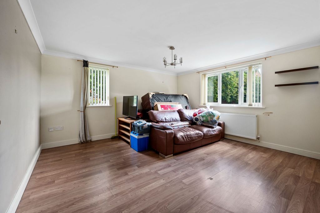 Property photo 2 of 12