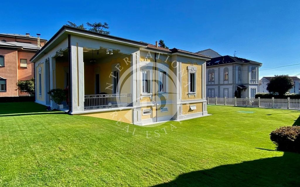 Property photo 3 of 21