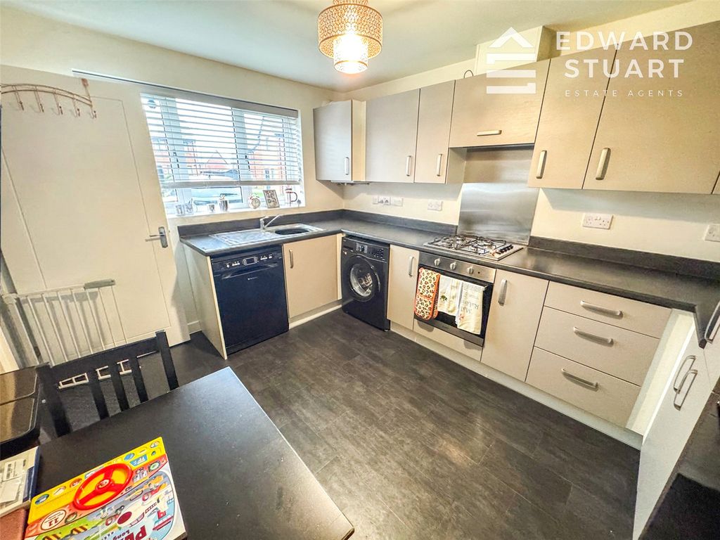 Property photo 3 of 9 Picture No. 04