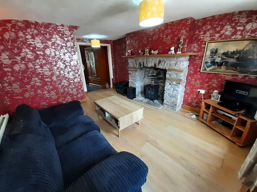 Property photo 2 of 15 Living Room