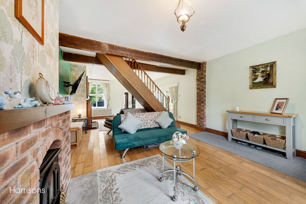 Property photo 2 of 33 2926783