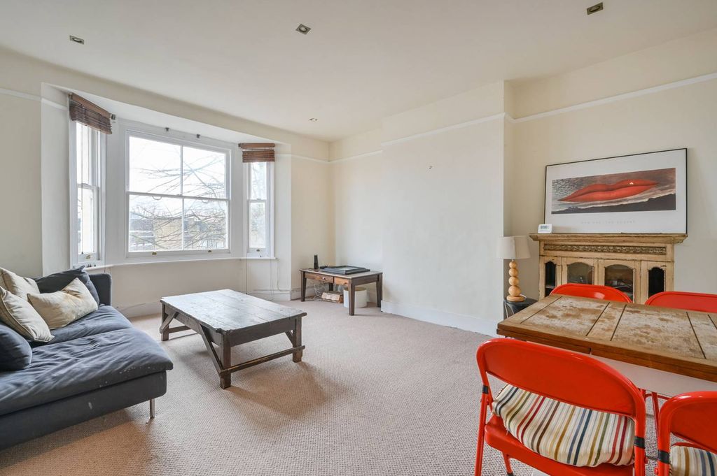 Property photo 3 of 7