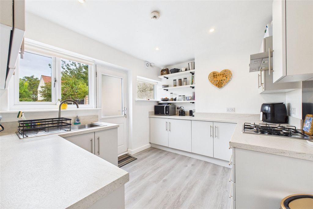 Property photo 3 of 10 Picture No. 05