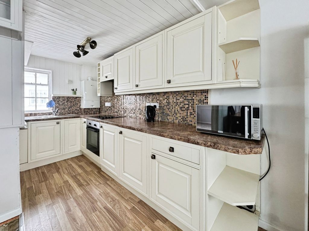 Property photo 2 of 24 Pbox-Img.Jpg