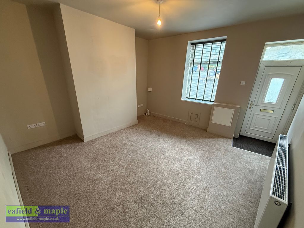 Property photo 2 of 7 Photo 8
