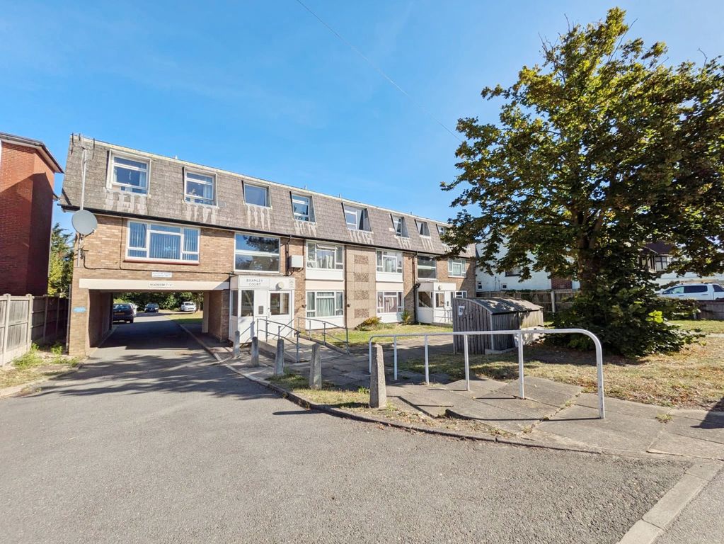 Property photo 2 of 13 3565335