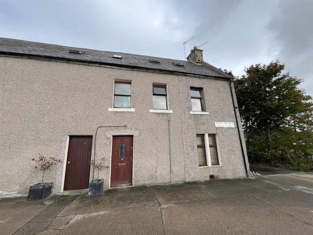 Property photo 1 of 16 20Asouthcollege