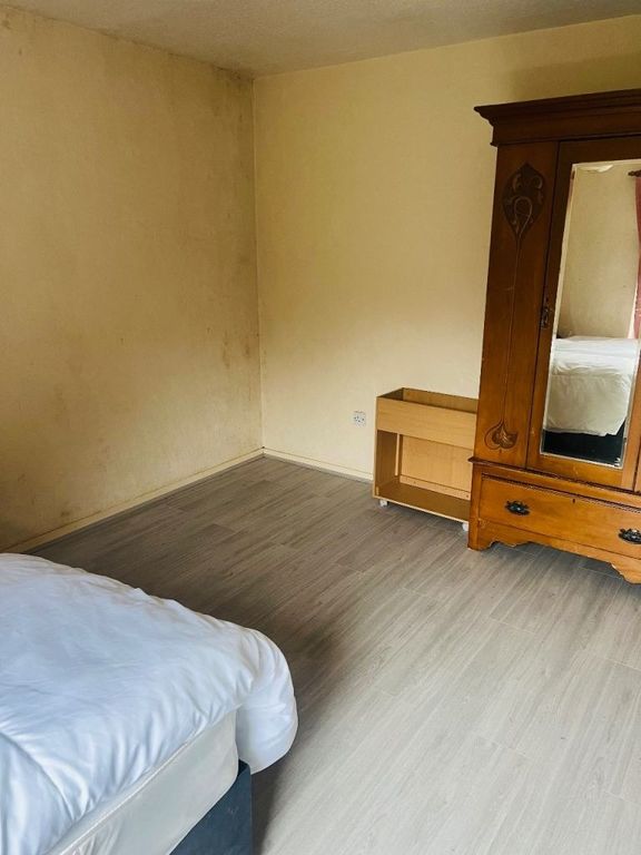 Property photo 2 of 2