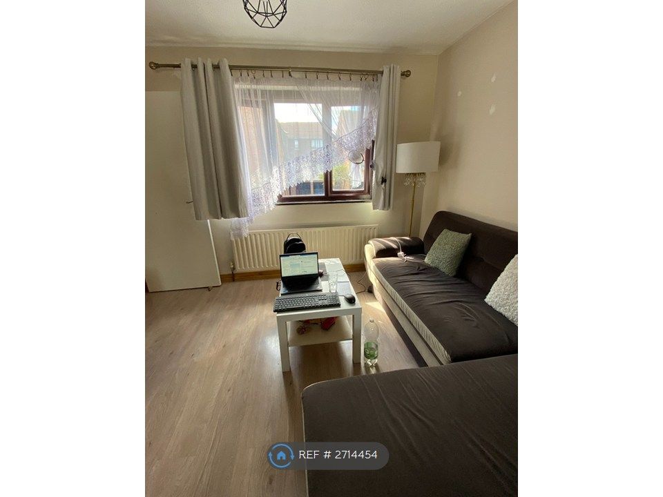 Property photo 3 of 8