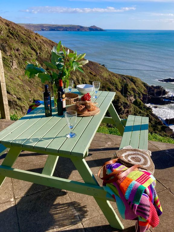 Property photo 2 of 18