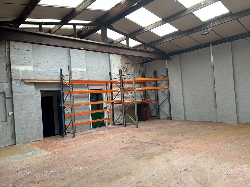 Property photo 1 of 4