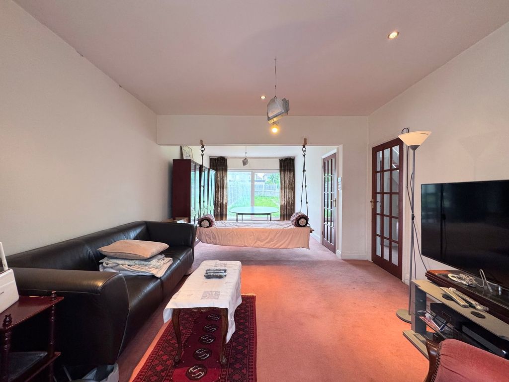 Property photo 3 of 14 Reception/Dining Area