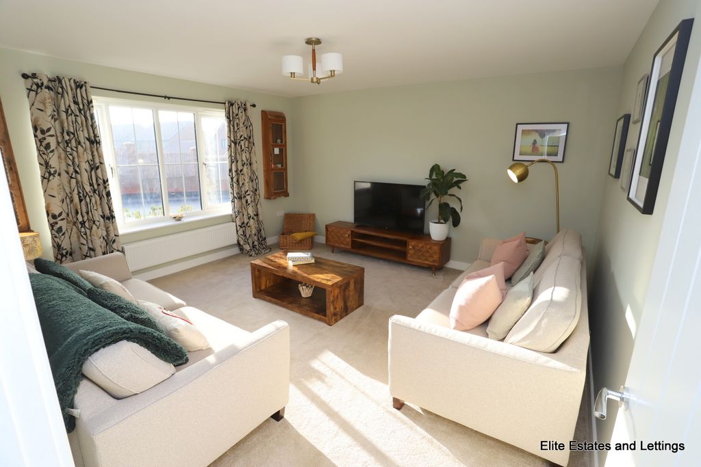 Property photo 3 of 28 03-Img_1359-001