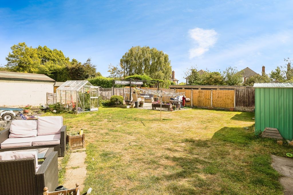 Property photo 2 of 17 Rear Garden