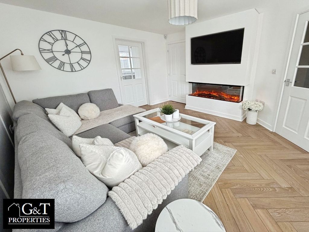 Property photo 3 of 18 Reception Room