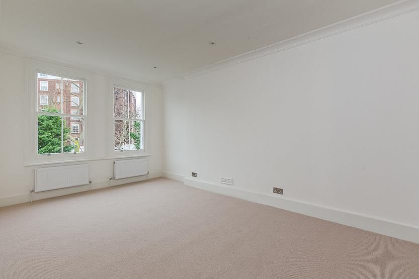 Property photo 2 of 7 Edith Road