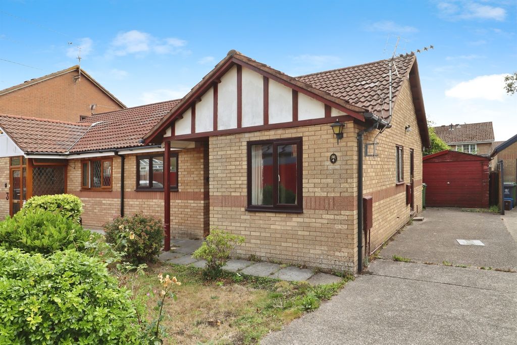 Property photo 2 of 14