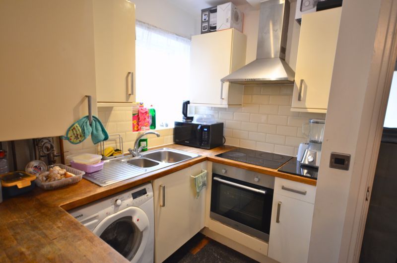 Property photo 3 of 10 Photo 1