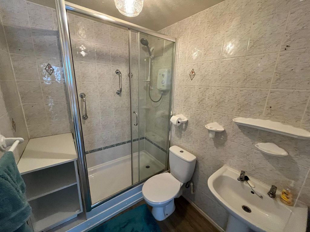 Property photo 3 of 9 Photo 2