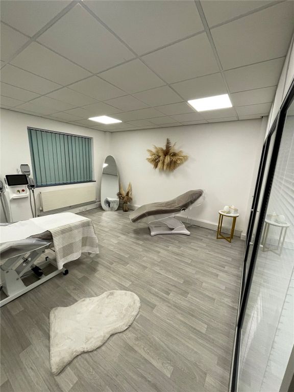 Property photo 3 of 9 Picture No. 01