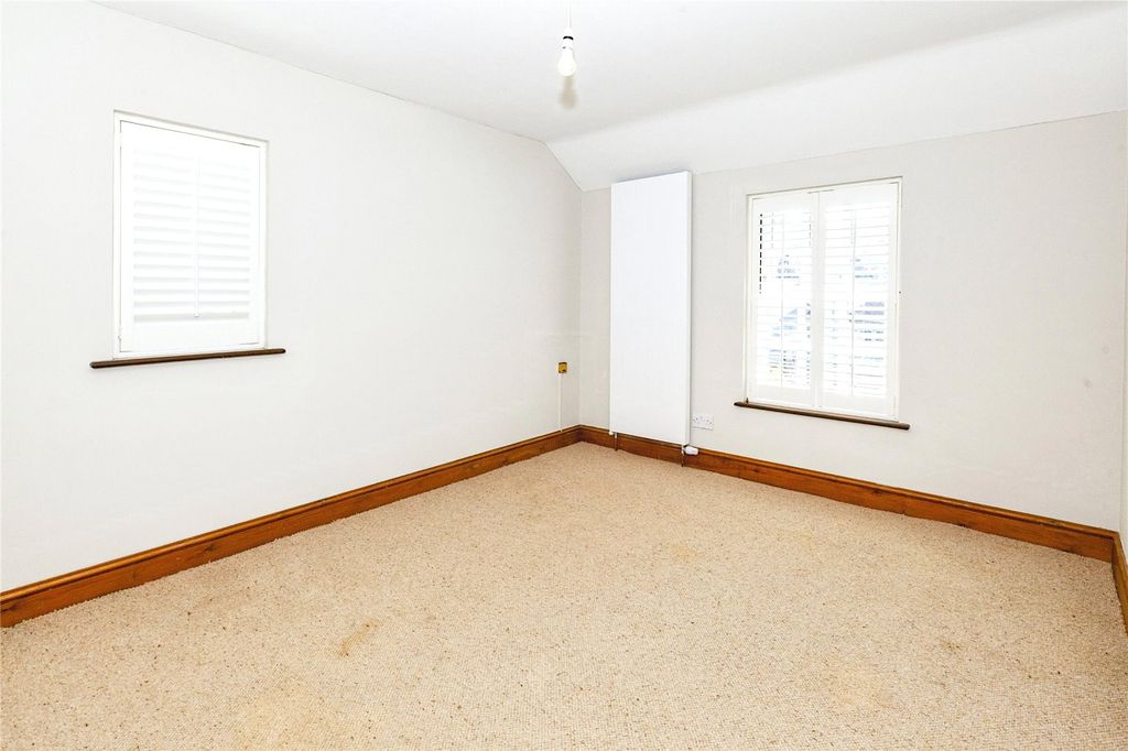 Property photo 3 of 15 Picture 3