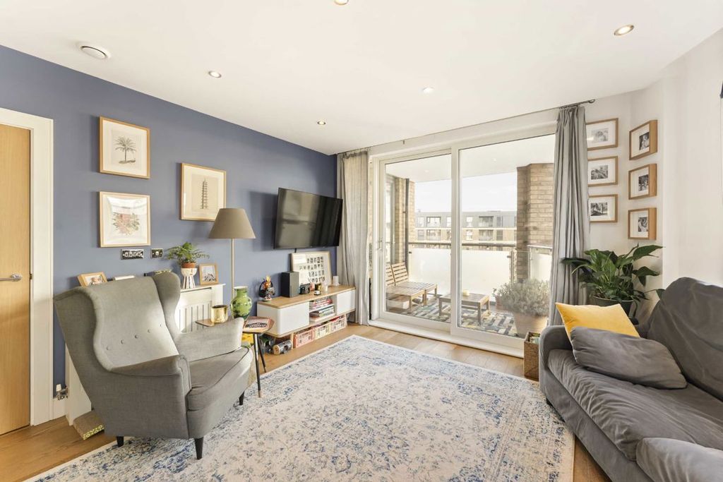 Property photo 2 of 6