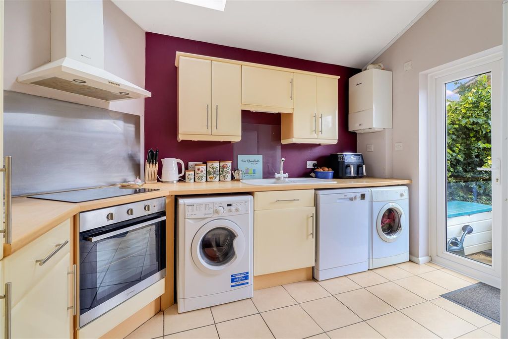 Property photo 3 of 27 Img_8802.Jpg