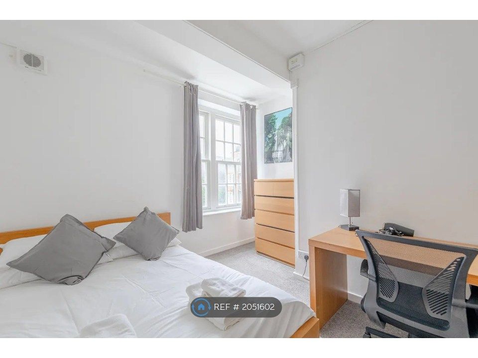 Property photo 1 of 19 Bedroom 1 - Double Room