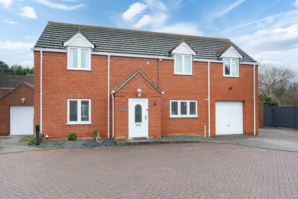 Property photo 1 of 19