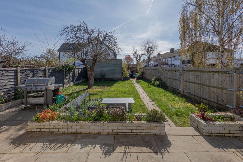 Property photo 2 of 21