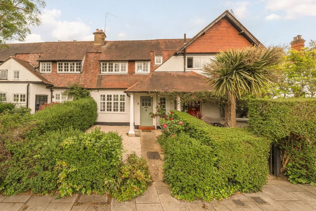 Property photo 1 of 9