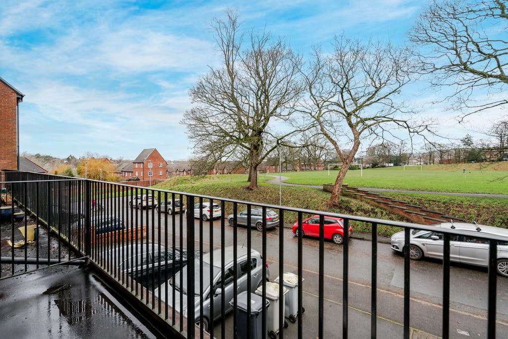 Property photo 1 of 30